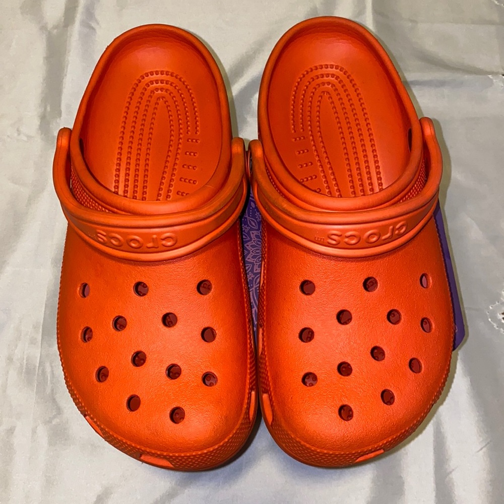 Unique color, Crocs!